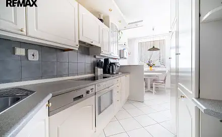 Prodej bytu 4+1 96 m², Uherská, Praha 9 - Vinoř