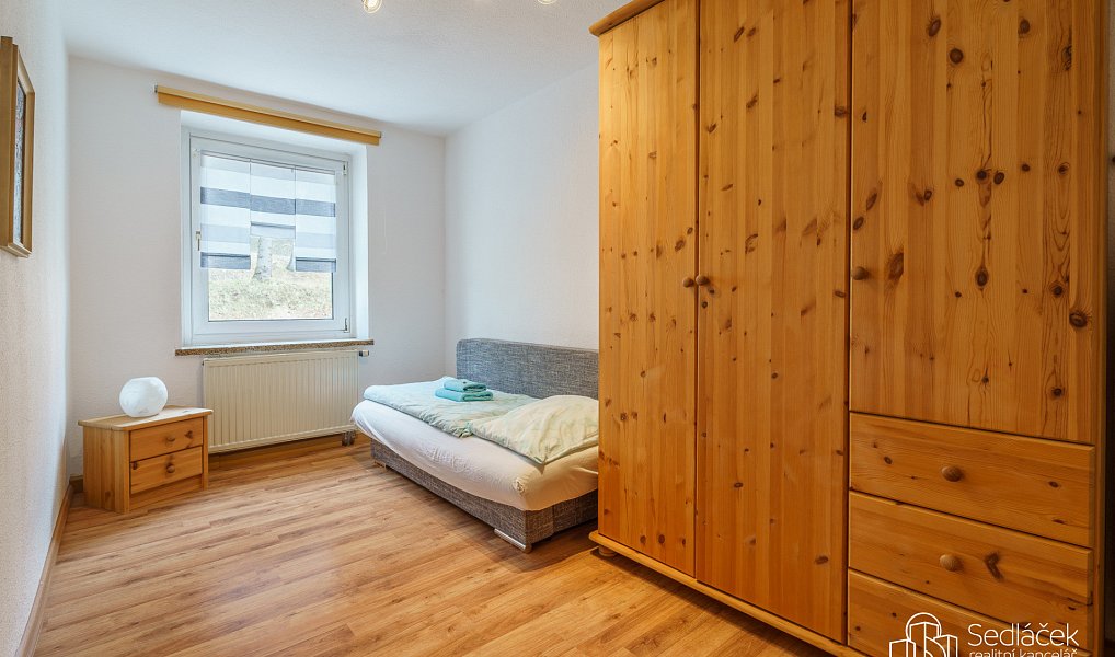 Prodej bytu 3+1 60 m², Boží Dar – náhled fotky 10