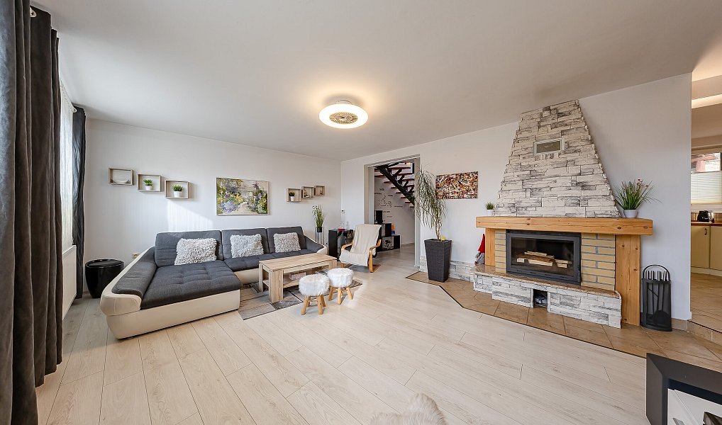 Prodej domu 247 m² s pozemkem 512 m², Uherské Hradiště – náhled fotky 4