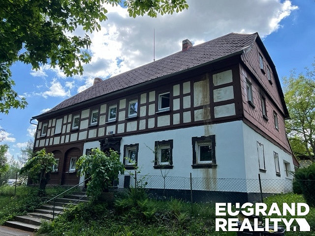 Prodej domu 320 m² s pozemkem 1 341 m²