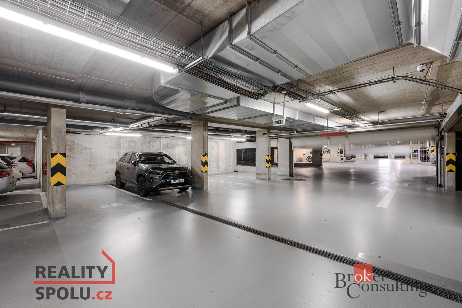 Pronájem bytu 1+kk 37 m² – fotografie 2