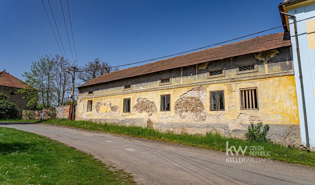 Prodej ubytovacího objektu 105 m², Chrášťany – náhled fotky 3