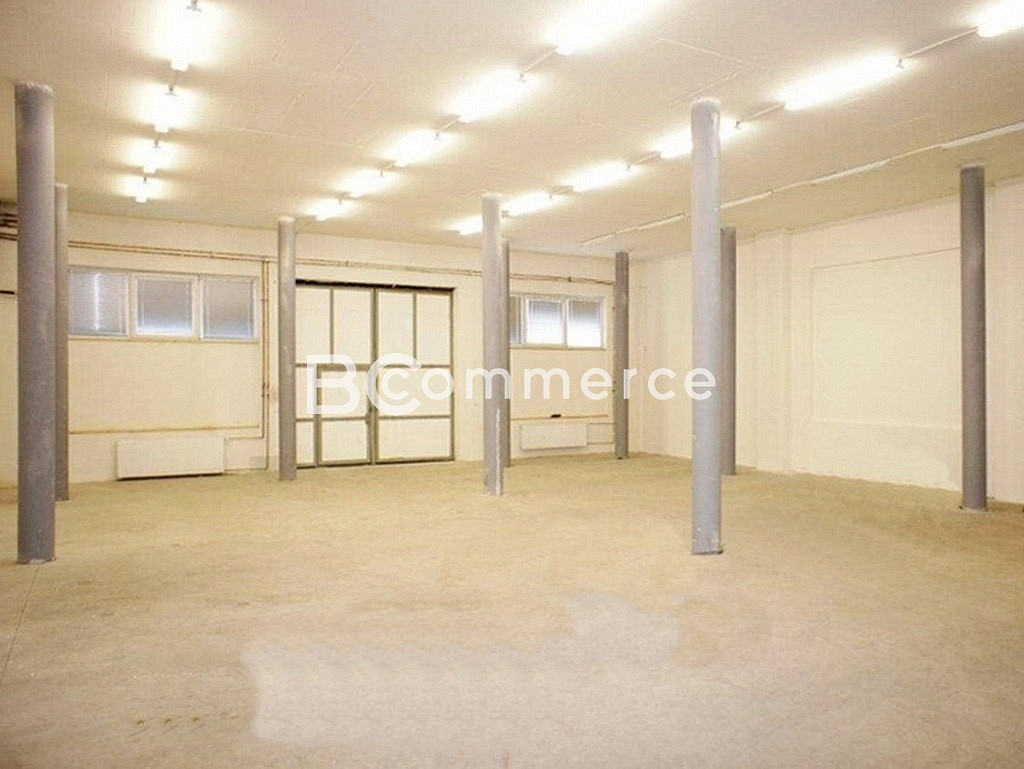 Pronájem skladovacích prostor 400 m²