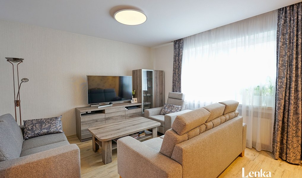 Prodej domu 249 m² s pozemkem 588 m², Ratíškovice – náhled fotky 10