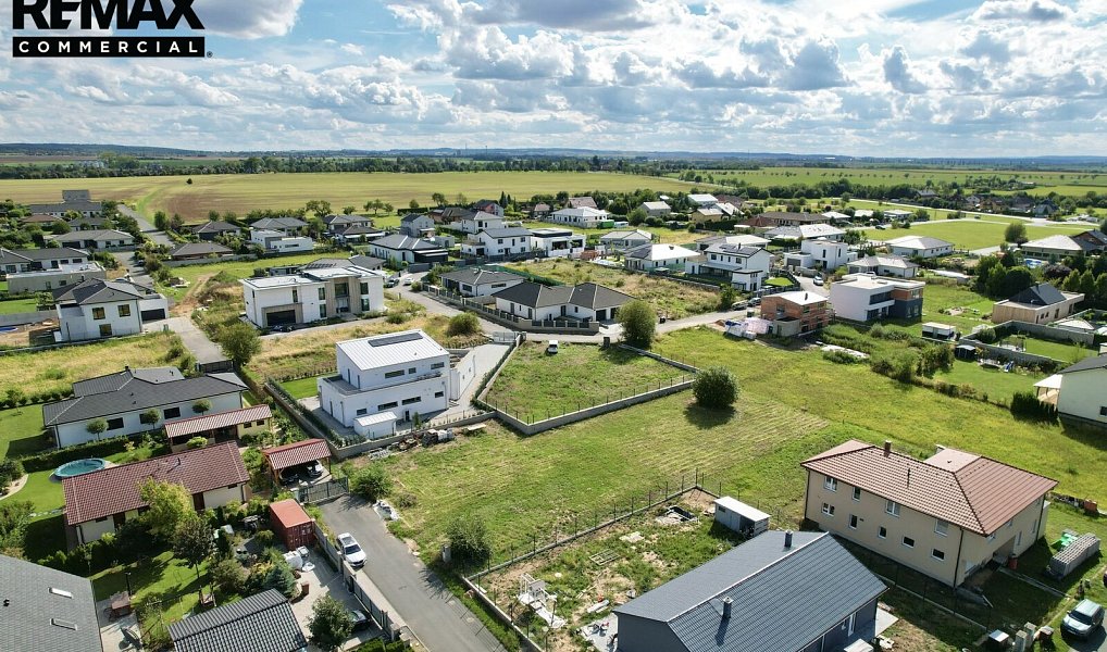 Prodej stavebního pozemku 1 551 m², Křenice – náhled fotky 12