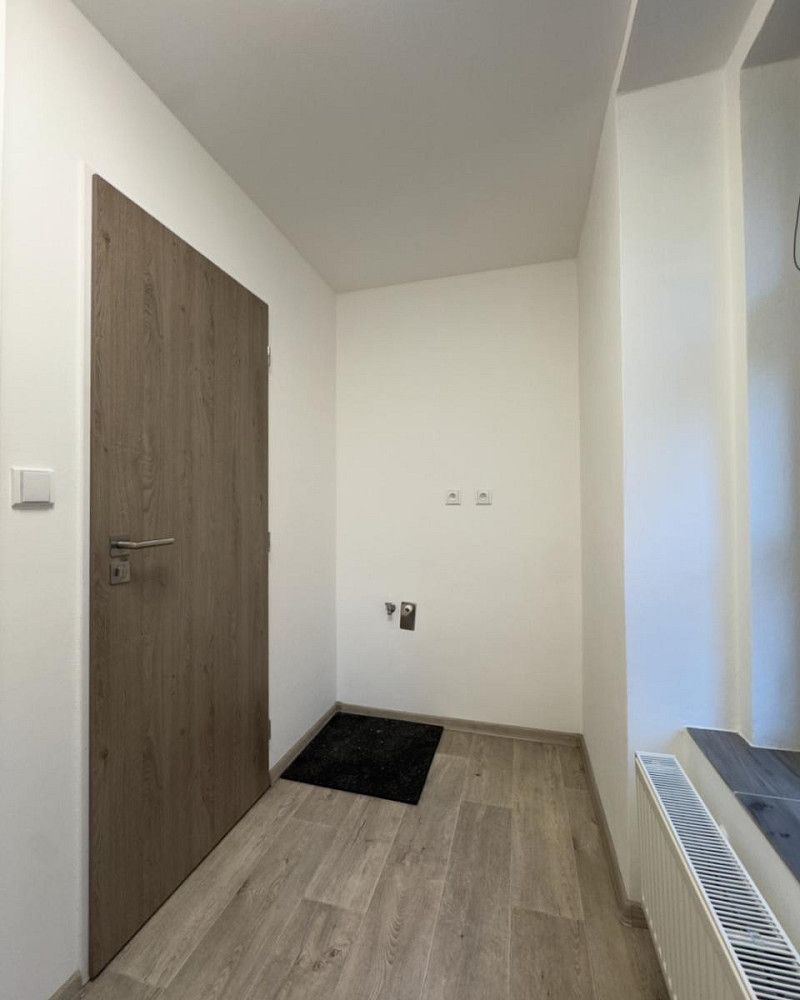 Pronájem bytu 2+kk 42 m² – fotografie 4