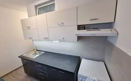 Pronájem bytu 2+1 60 m², Dřevnická, Zlín