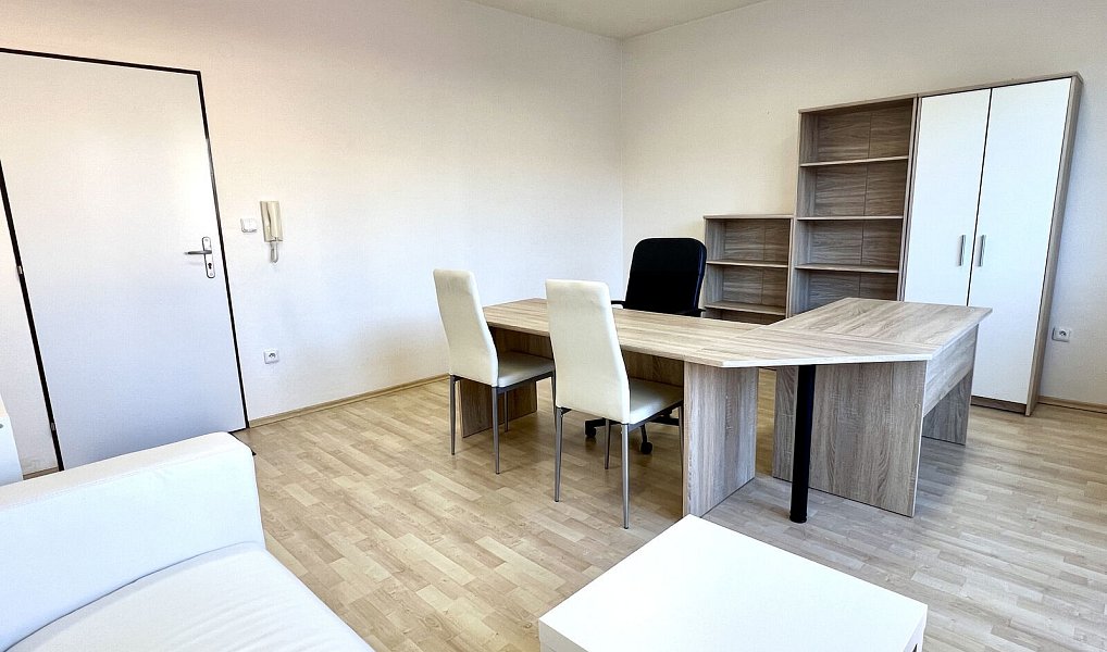 Pronájem kanceláře 22 m², Kyjov – náhled fotky 6