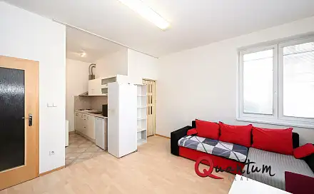 Pronájem bytu 1+kk 35 m²