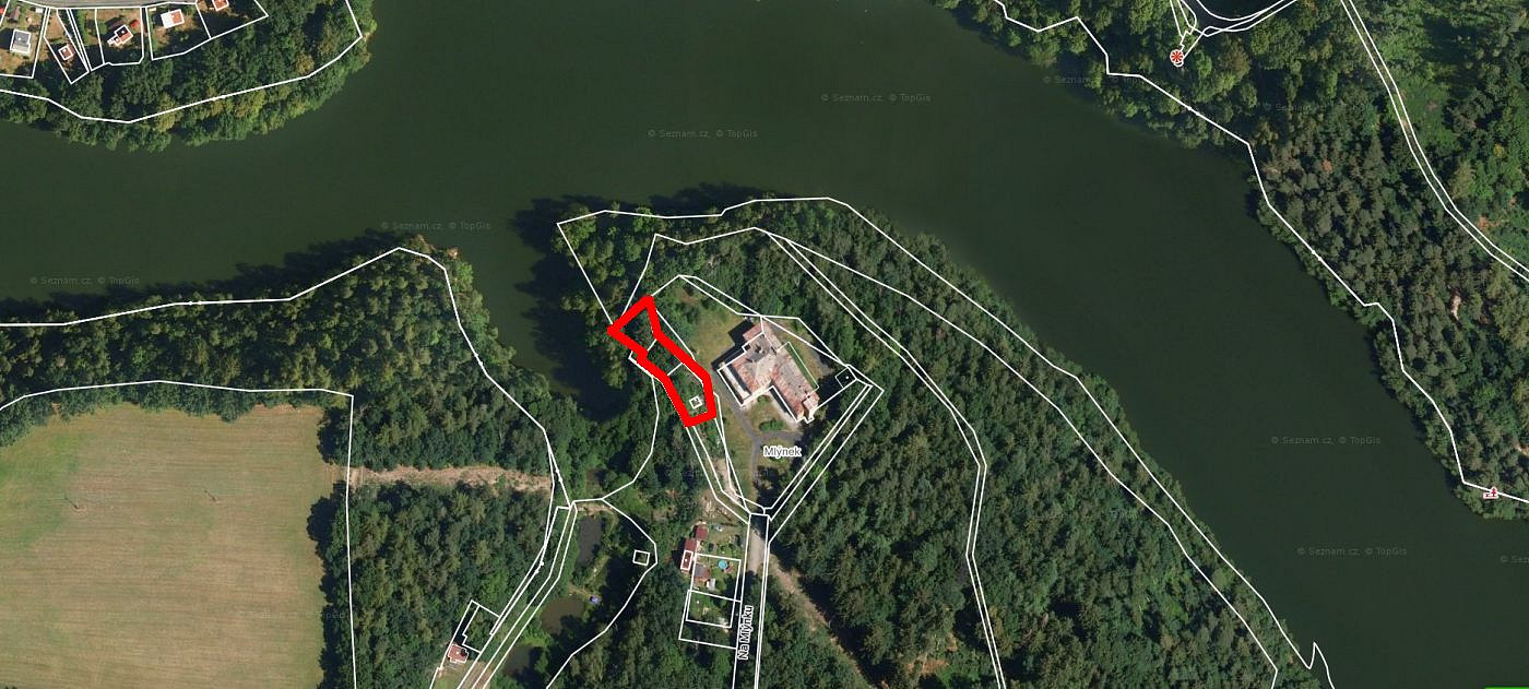 Prodej stavebního pozemku 728 m² – fotografie 2