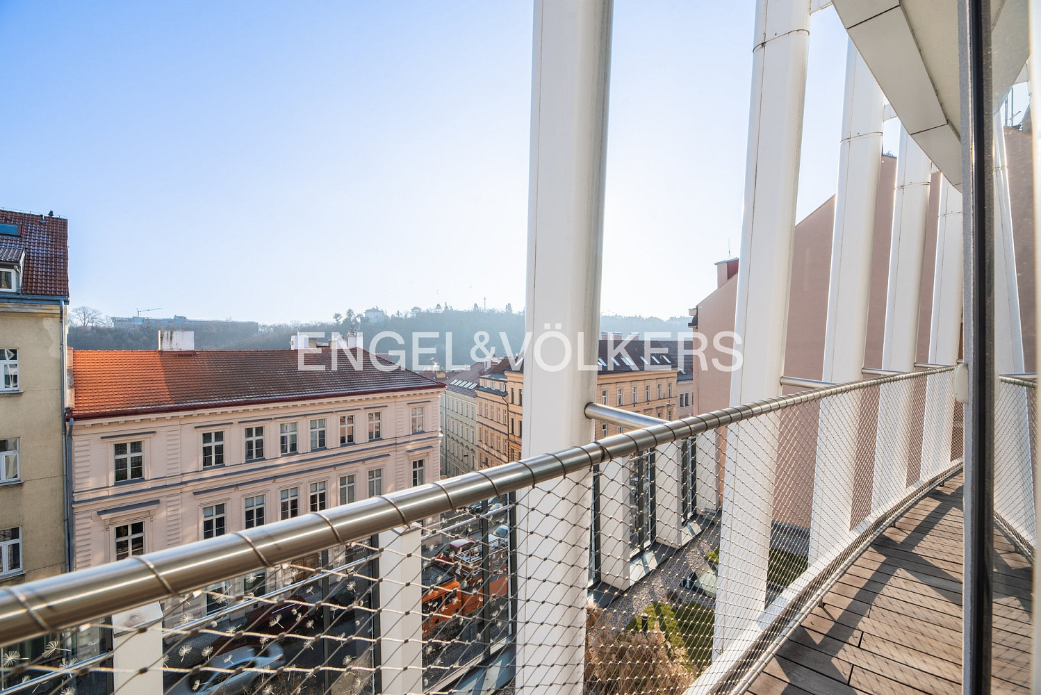 Pronájem bytu 2+kk 62 m² – fotografie 3