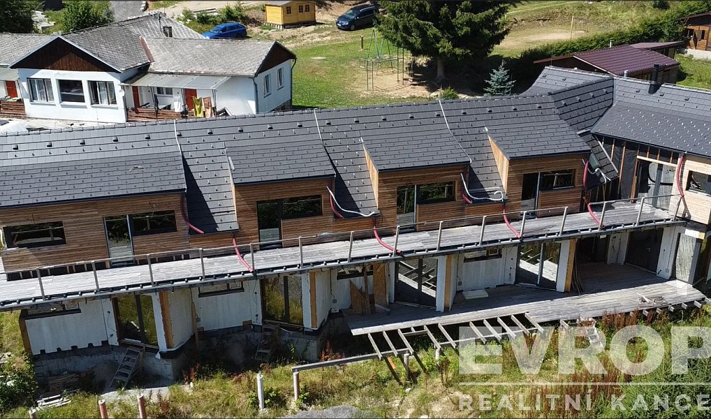 Prodej nájemního domu, činžáku 559 m², Horní Planá – náhled fotky 4