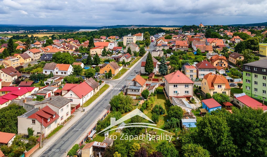 Prodej domu 196 m² s pozemkem 276 m², Chlumčany – náhled fotky 3