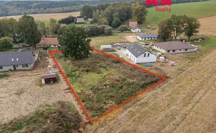 Prodej stavebního pozemku 2 705 m², Cheb