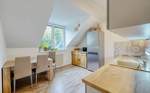 Prodej bytu 3+1 80 m², U Sokolovny, Nepomuk, okres Plzeň-jih