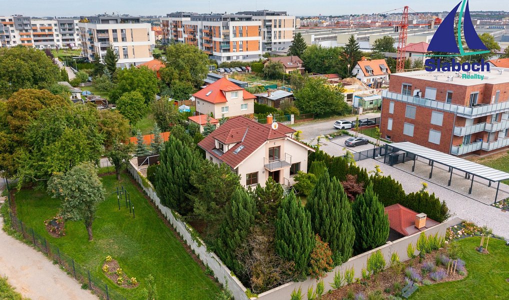 Prodej domu 198 m² s pozemkem 641 m², Praha – náhled fotky 9