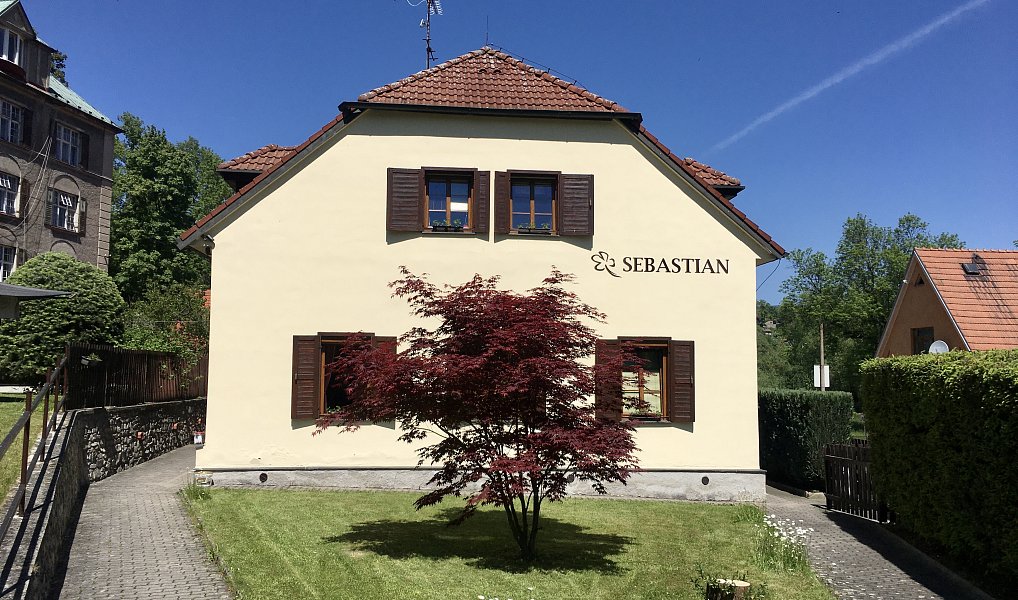Prodej domu 400 m² s pozemkem 996 m², Český Krumlov – náhled fotky 2