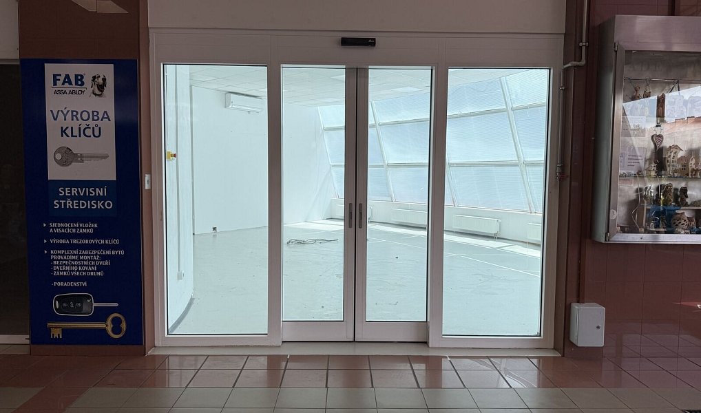 Pronájem obchodních prostor 151 m², Přerov – náhled fotky 16