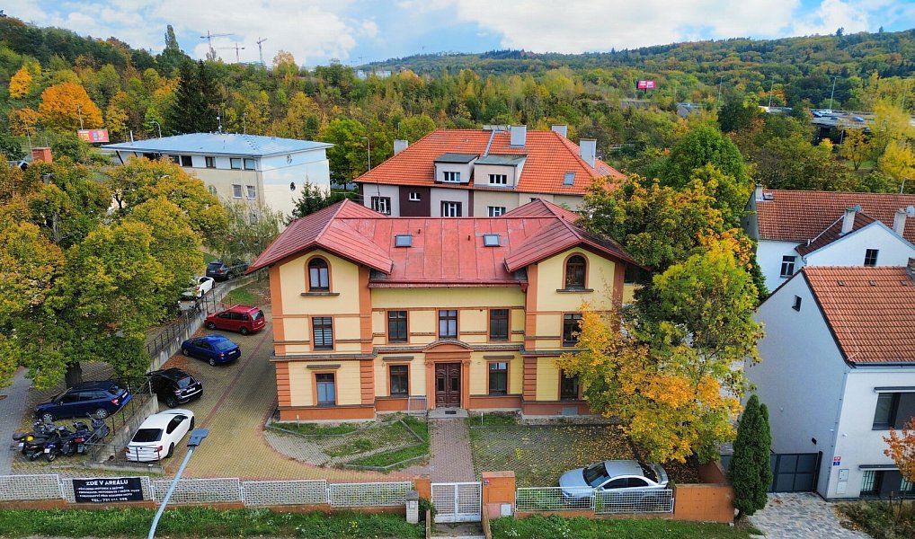Prodej bytu 1+kk 22 m², Praha – náhled fotky 2