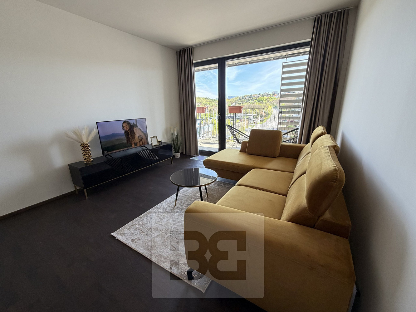 Pronájem bytu 2+kk 58 m² — photo 3