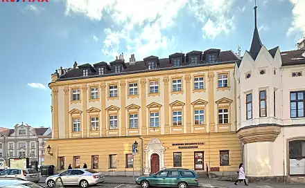 Pronájem obchodních prostor 72 m², Resselovo náměstí, Chrudim - Chrudim I