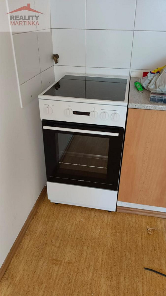 Pronájem bytu 1+kk 37 m² – fotografie 2