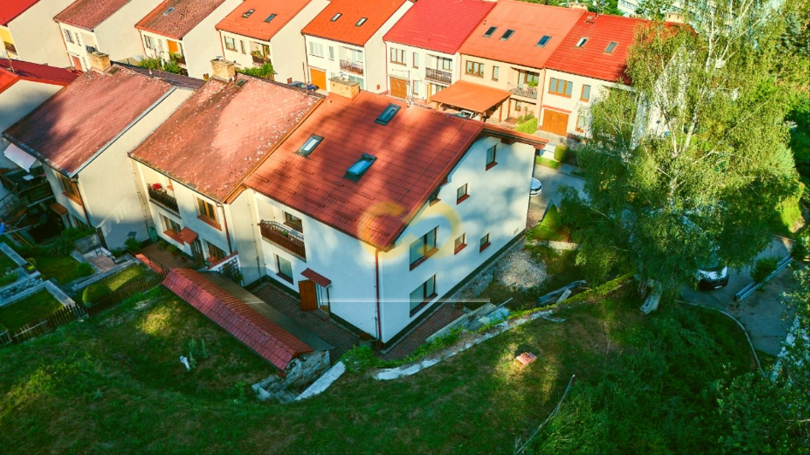 Prodej domu 284 m² s pozemkem 680 m² – fotografie 2