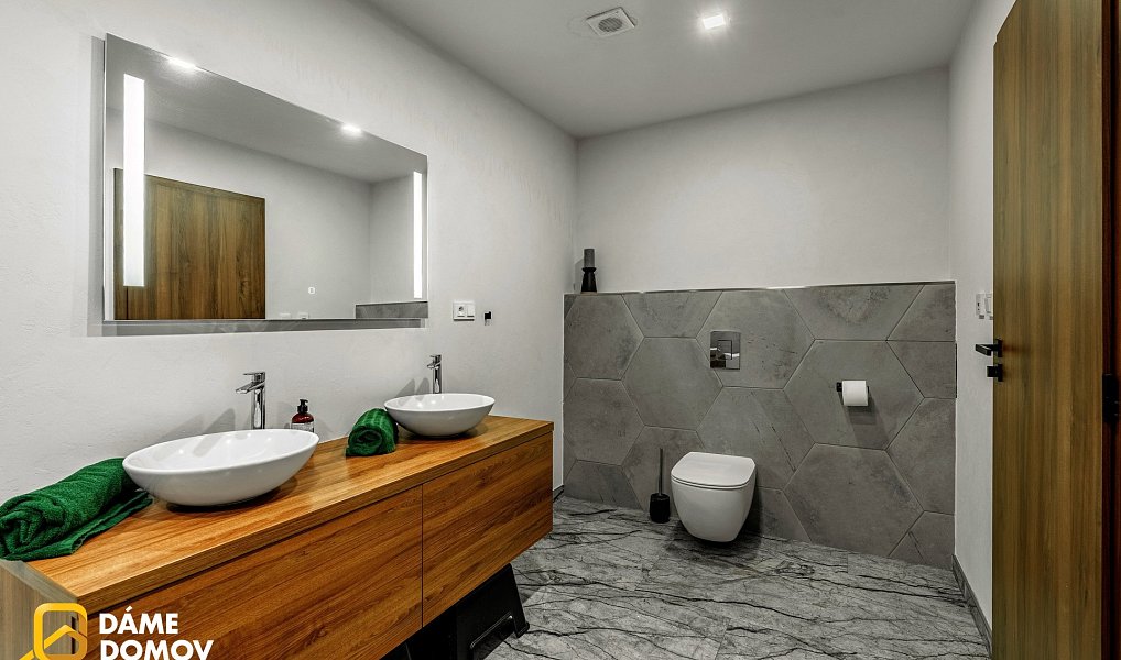 Prodej domu 308 m² s pozemkem 3 861 m², Suchov – náhled fotky 23