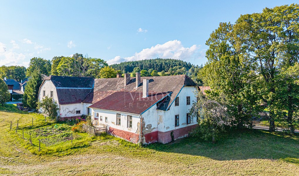 Prodej domu 408 m² s pozemkem 715 m², Vacov – náhled fotky 35