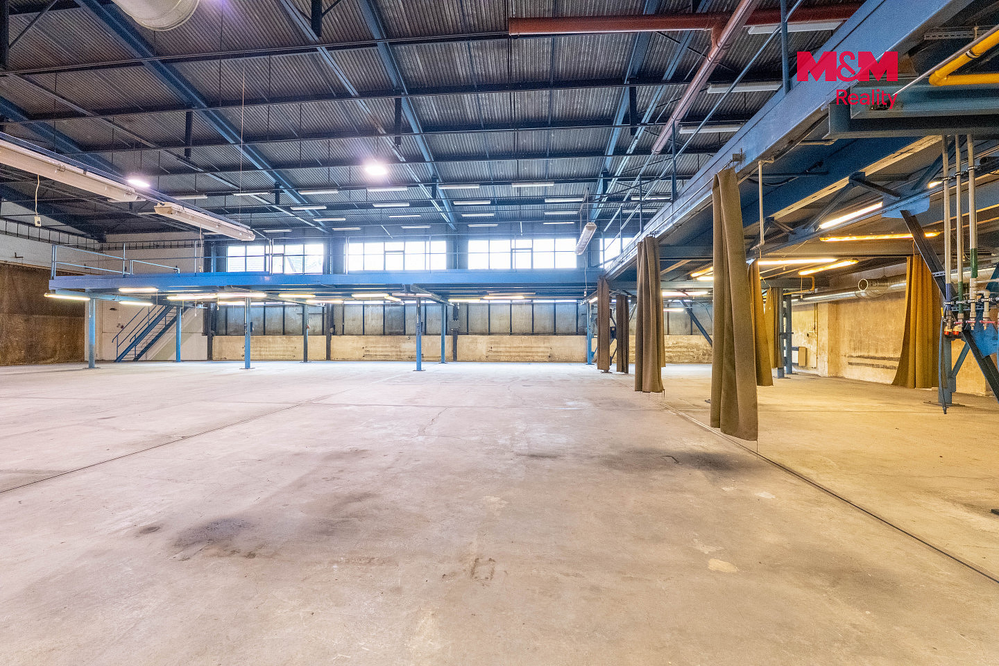 Prodej výrobních prostor 714 m² – fotografie 2