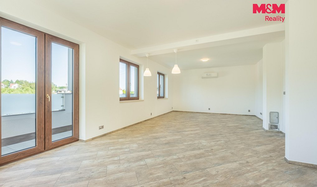 Prodej domu 198 m² s pozemkem 1 543 m², Hradečno – náhled fotky 7