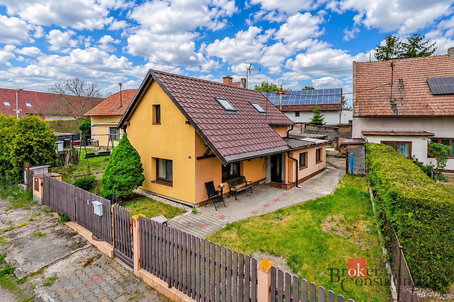 Prodej domu 108 m² s pozemkem 294 m²