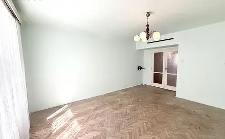 Pronájem bytu 2+1 70 m², Sámova, Praha 10 - Vršovice