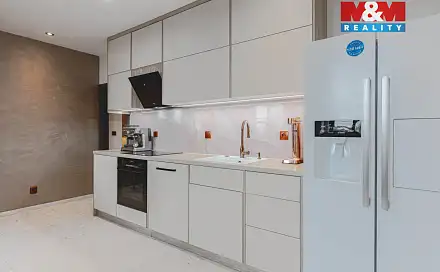 Prodej bytu 4+kk 78 m², Husovo náměstí, Klatovy - Klatovy III