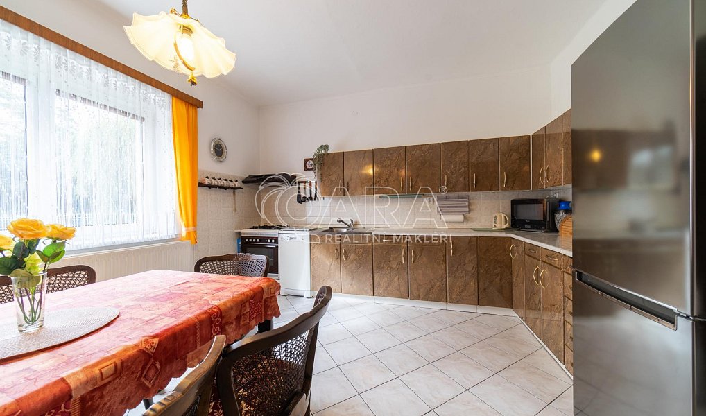 Prodej domu 180 m² s pozemkem 638 m², Slatiňany – náhled fotky 5