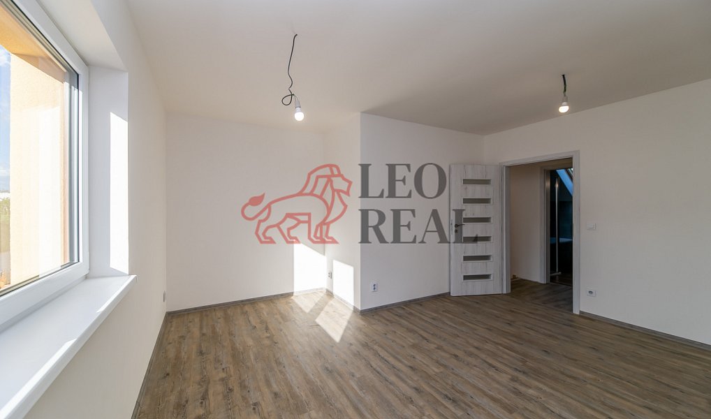 Prodej domu 150 m² s pozemkem 398 m², Hostivice – náhled fotky 9