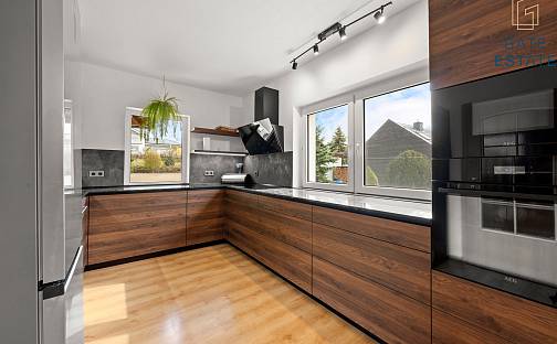 Prodej domu 177 m² s pozemkem 867 m², Ke Skalce, Fryšták - Horní Ves, okres Zlín