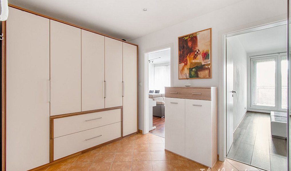 Pronájem bytu 2+kk 70 m², Praha – náhled fotky 15