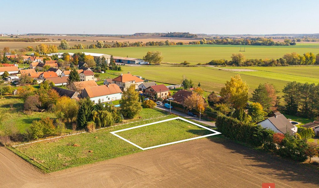 Prodej stavebního pozemku 700 m², Přelouč – fotka 1 z 15