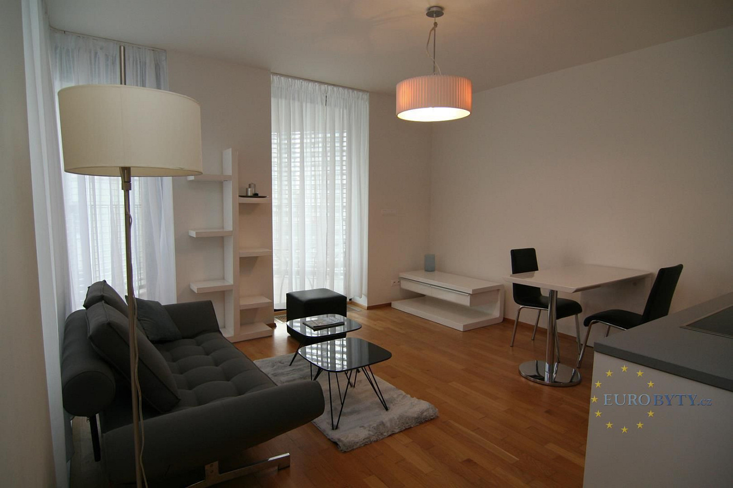 Pronájem bytu 2+kk 70 m² – fotografie 4
