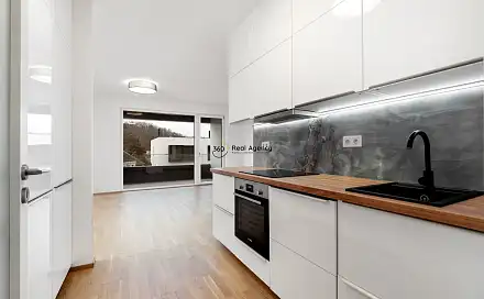 Pronájem bytu 1+kk 51 m²
