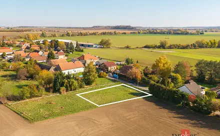 Prodej stavebního pozemku 700 m², Přelouč - Škudly, okres Pardubice