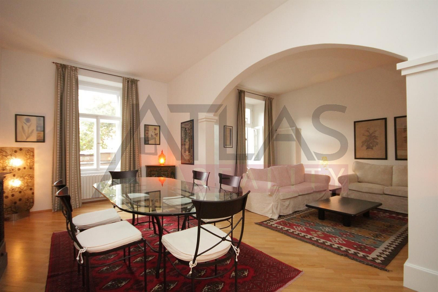 Pronájem bytu 3+1 94 m² – fotografie 2