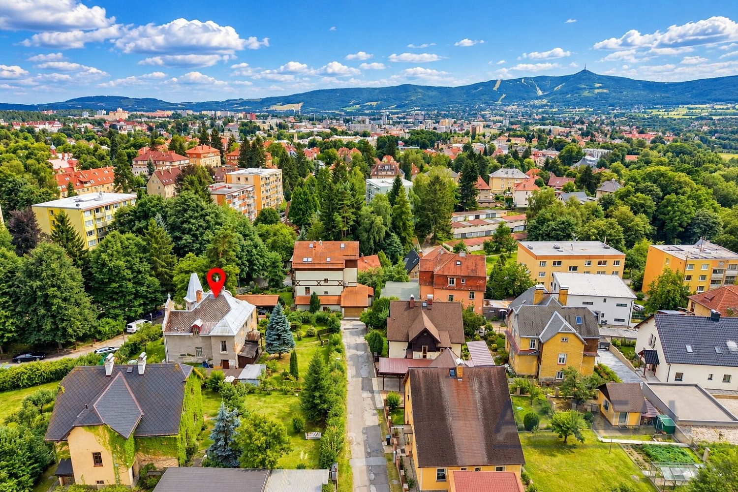 Prodej domu 237 m² s pozemkem 853 m² – fotografie 3