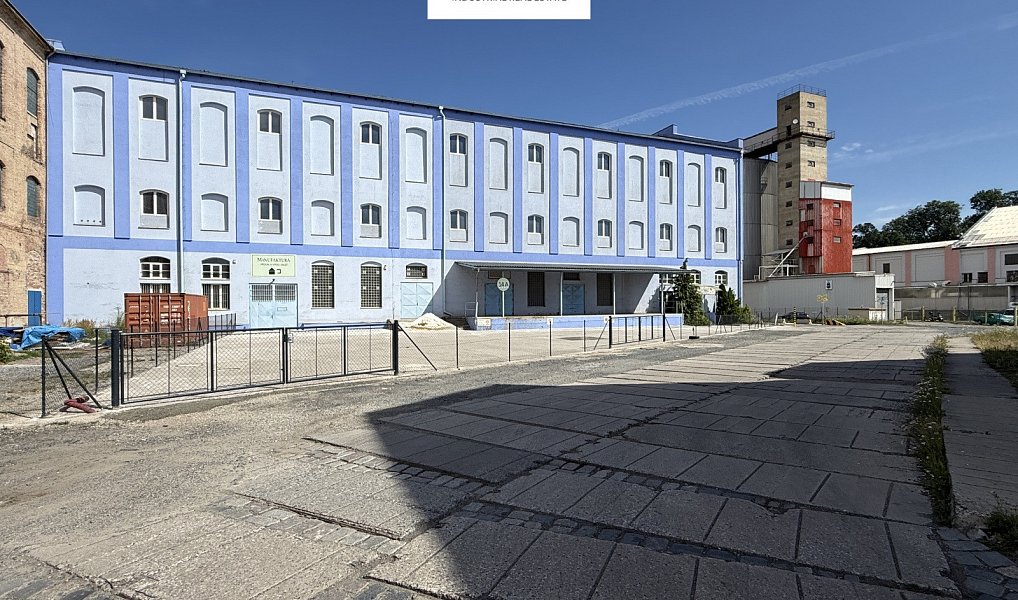 Prodej výrobních prostor 3 508 m², Praha – fotka 1 z 19
