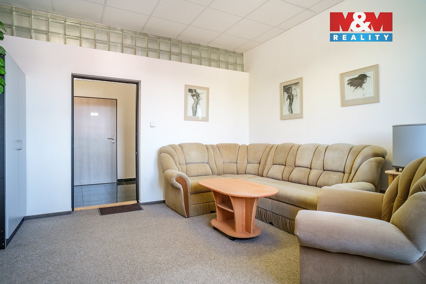 Prodej obchodních prostor 1 200 m² — photo 4