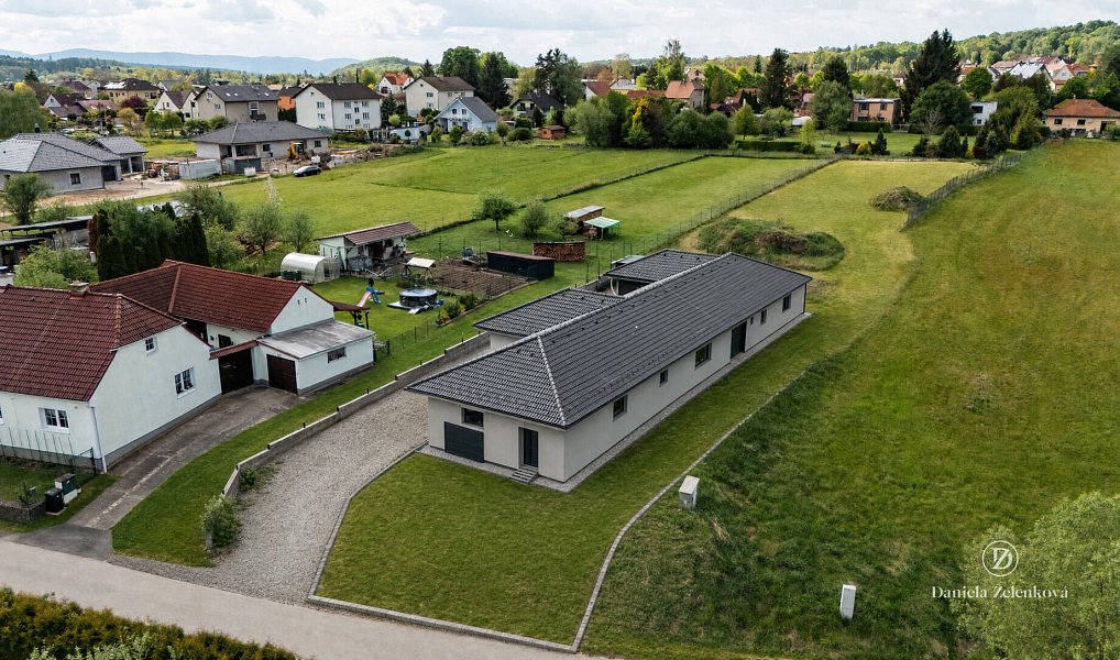 Prodej domu 240 m² s pozemkem 1 615 m², Nová Ves – náhled fotky 9