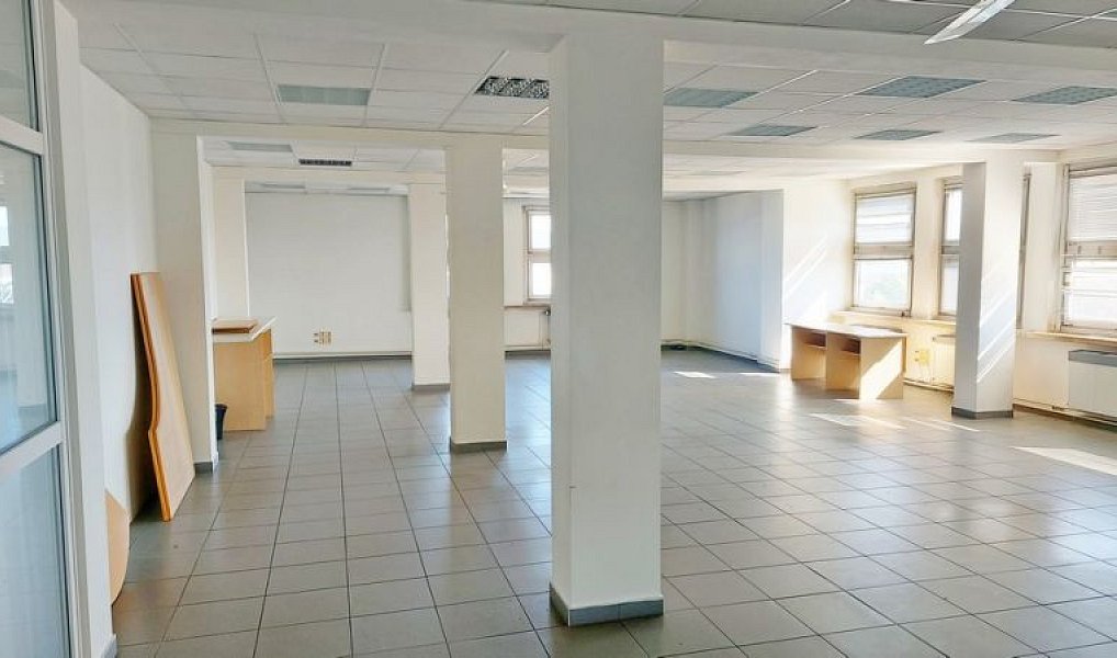 Pronájem kanceláře 204 m², Olomouc – fotka 1 z 3