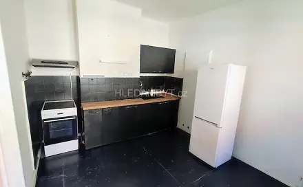 Pronájem bytu 2+1 54 m², Husitská, Praha 3 - Žižkov