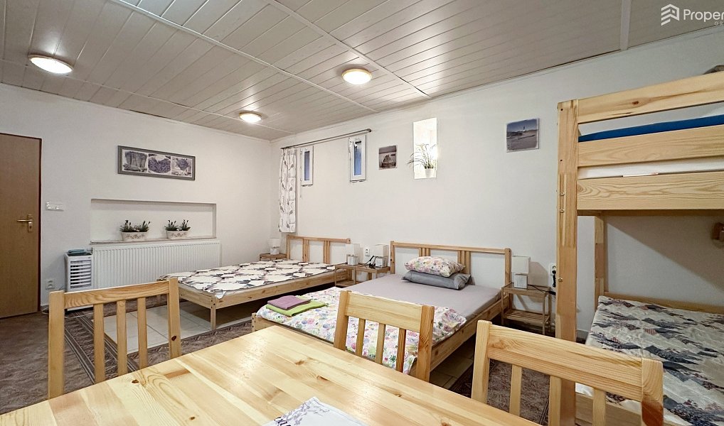 Prodej domu 285 m² s pozemkem 140 m², Strachotín – náhled fotky 14